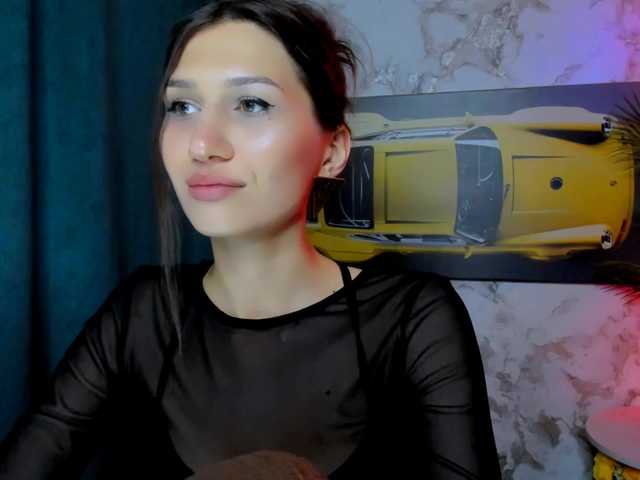 Mollyinyourmind live cam
