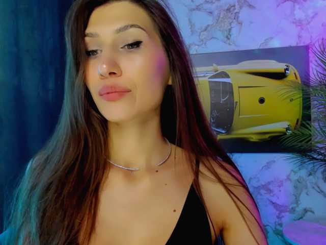Mollyinyourmind live cam on BongaCams