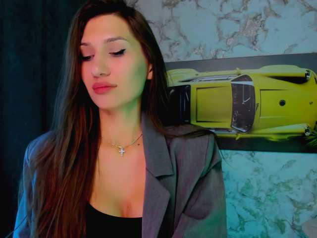 Mollyinyourmind live cam on BongaCams