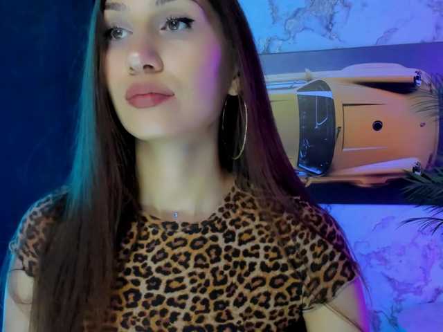 Mollyinyourmind live cam on BongaCams