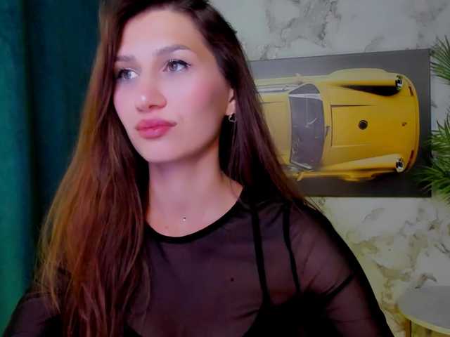 Mollyinyourmind live cam on BongaCams