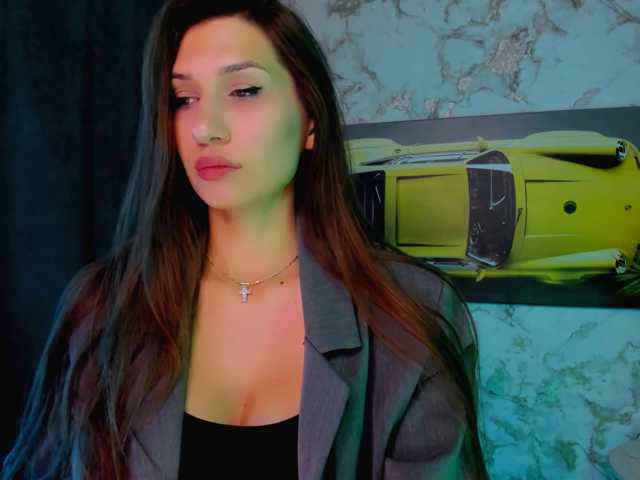 Mollyinyourmind live cam on BongaCams