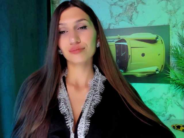 Mollyinyourmind live cam preview