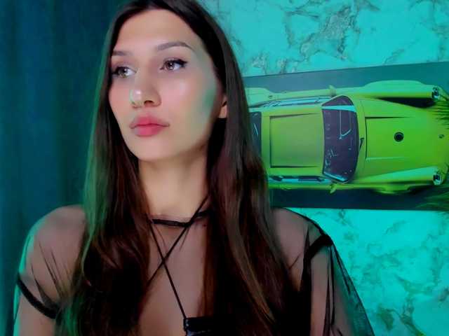 Mollyinyourmind live cam on BongaCams