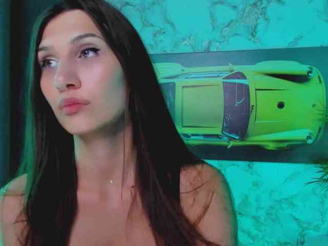 Modelo: Mollyinyourmind