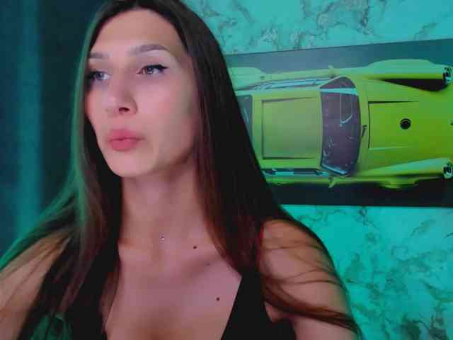 Mollyinyourmind Live Webcam on BongaCams