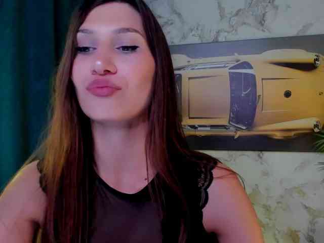 Mollyinyourmind Live Webcam on BongaCams