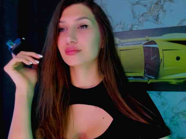 Model: Mollyinyourmind