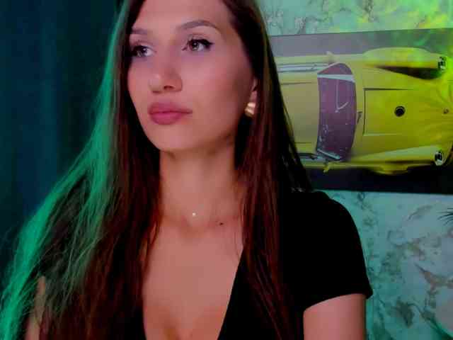Modelo: Mollyinyourmind