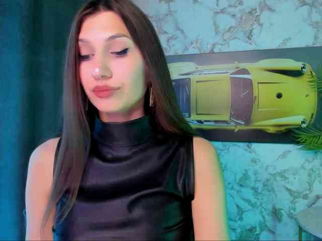 Modelo: Mollyinyourmind