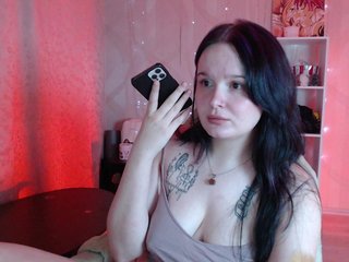 Lizzi-Peach Porn Show