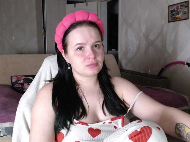 Lizzi-Peach live webcam show