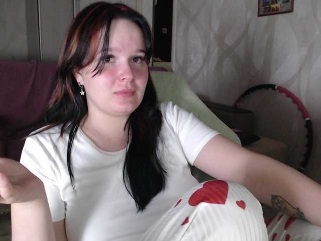 Lizzi-Peach live cam