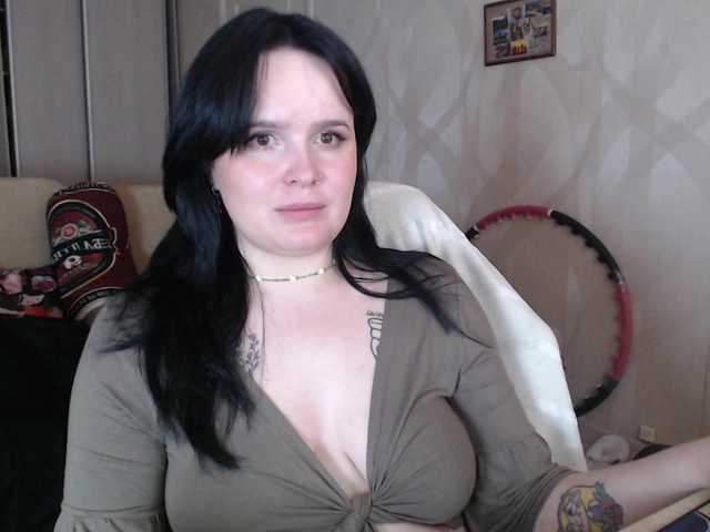 Lizzi-Peach live webcam show