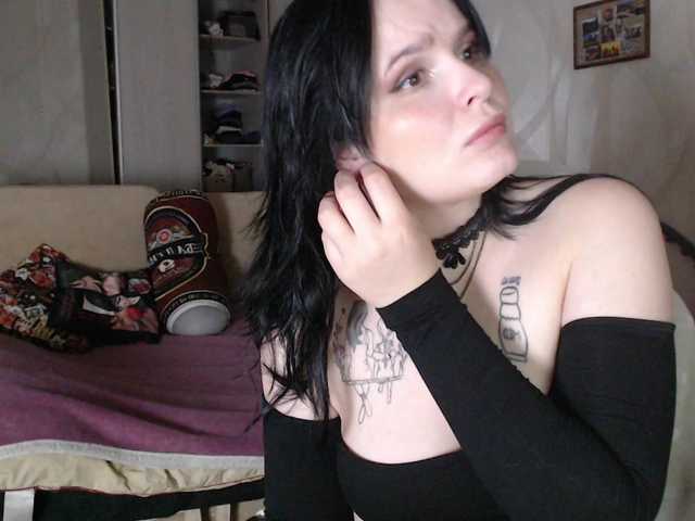 Lizzi-Peach live webcam show