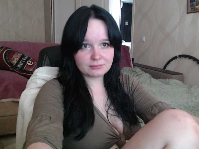 Lizzi-Peach live cam on BongaCams