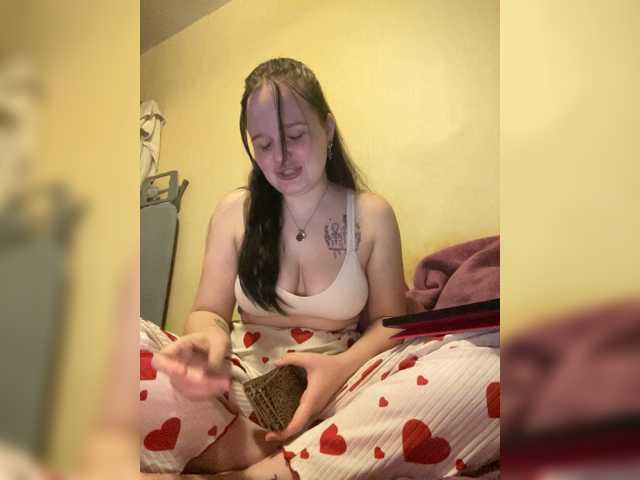 Lizzi-Peach live cam preview