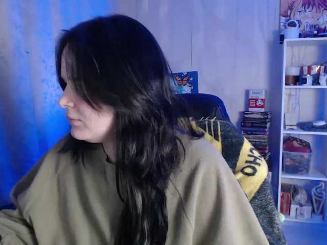 Lizzi-Peach live cam preview