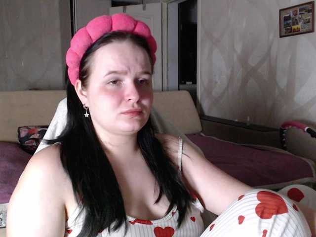 Lizzi-Peach live webcam show