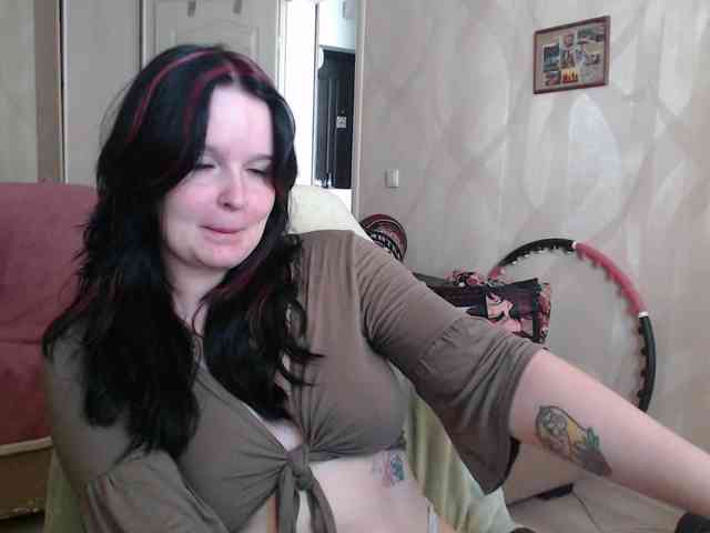 Lizzi-Peach webcam