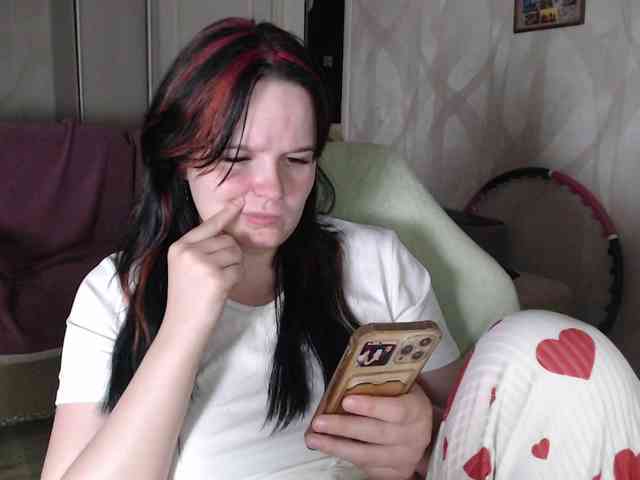 Lizzi-Peach webcam