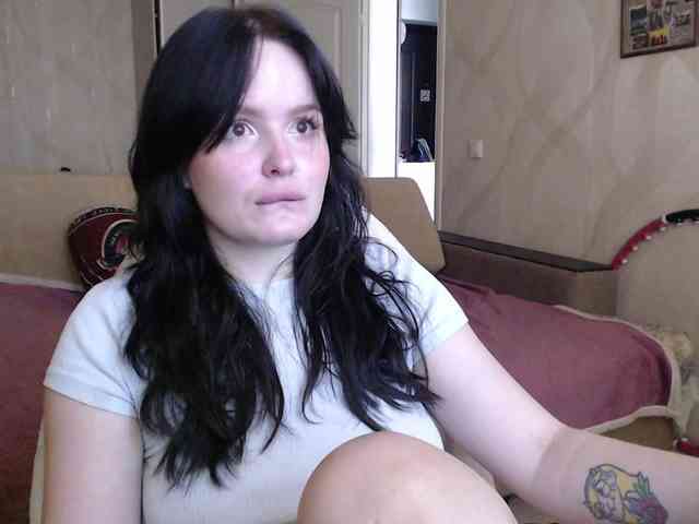Lizzi-Peach webcam