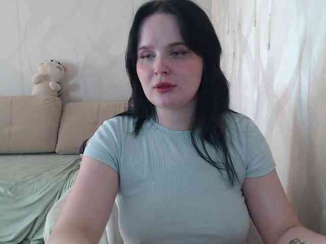 Lizzi-Peach webcam