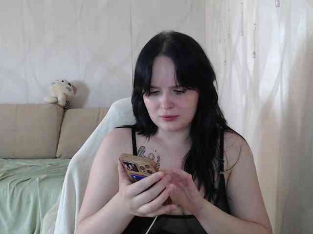 Lizzi-Peach webcam