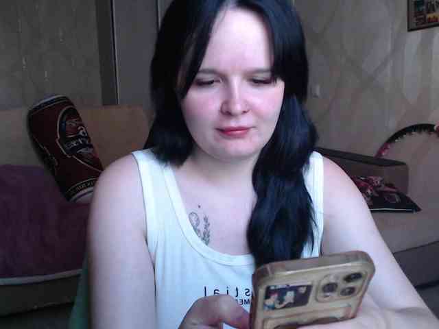 Lizzi-Peach webcam