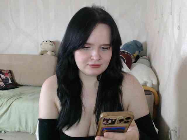 Lizzi-Peach webcam