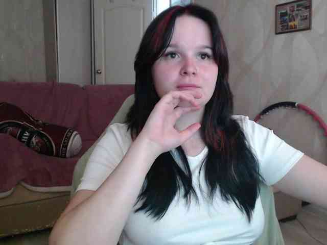Lizzi-Peach webcam