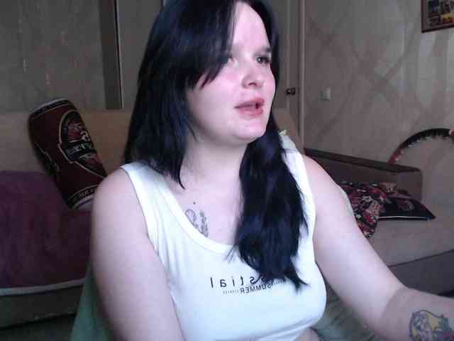 Lizzi-Peach webcam