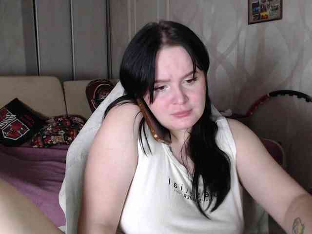 Lizzi-Peach webcam