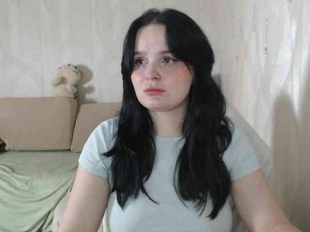 Lizzi-Peach webcam