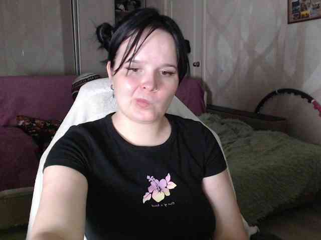 Lizzi-Peach webcam