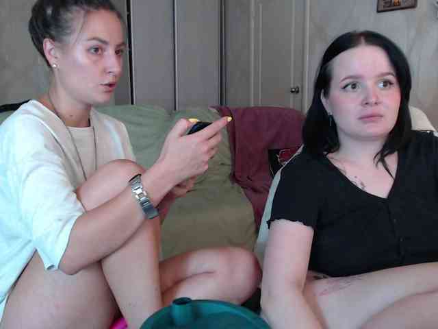 Lizzi-Peach webcam