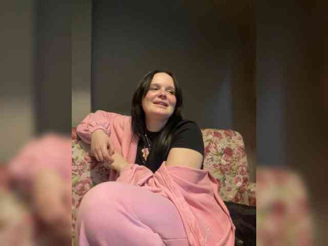 Lizzi-Peach webcam
