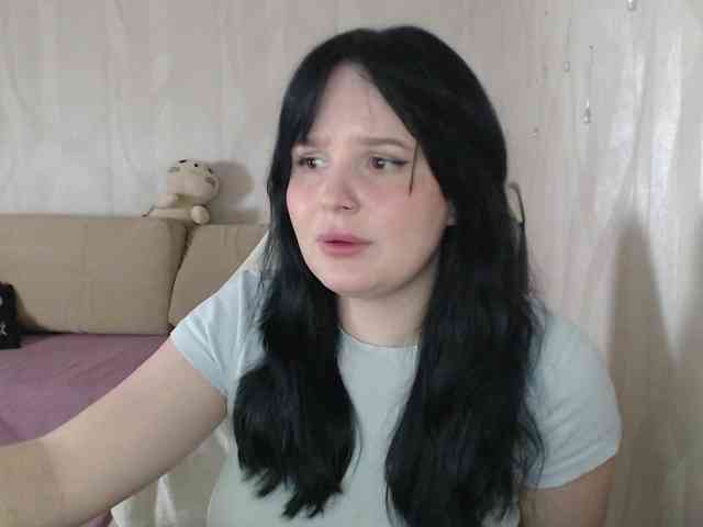 Lizzi-Peach webcam