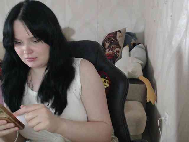 Lizzi-Peach webcam