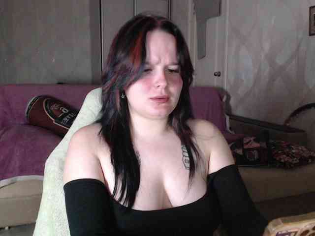 Lizzi-Peach webcam