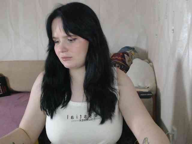 Lizzi-Peach webcam