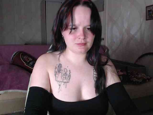 Lizzi-Peach webcam