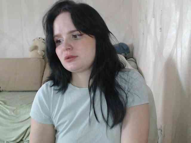Lizzi-Peach webcam