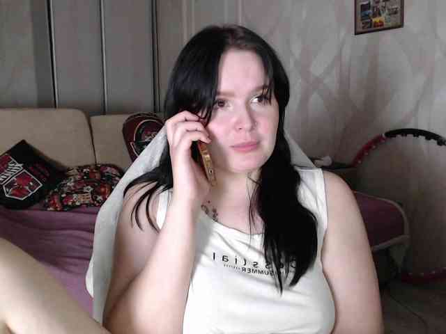 Lizzi-Peach webcam