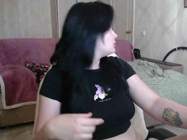 Lizzi-Peach webcam