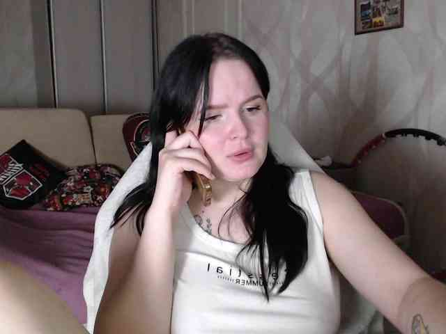 Lizzi-Peach webcam