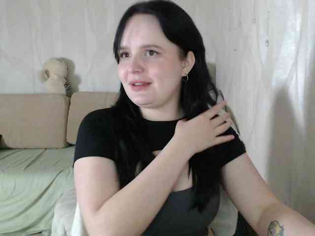 Lizzi-Peach webcam