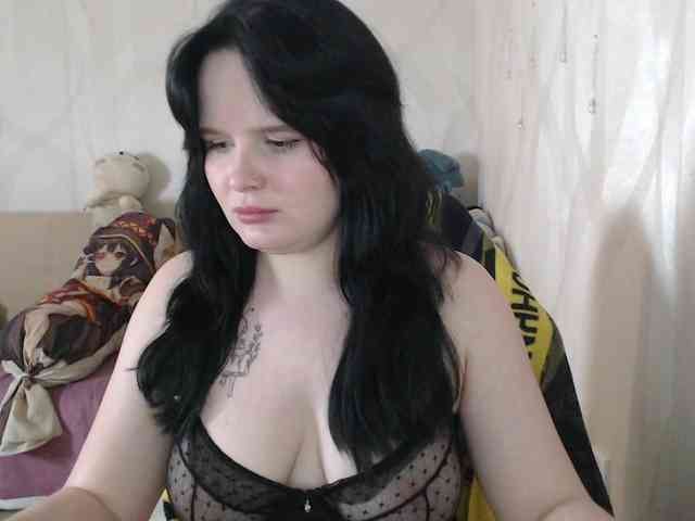Lizzi-Peach webcam
