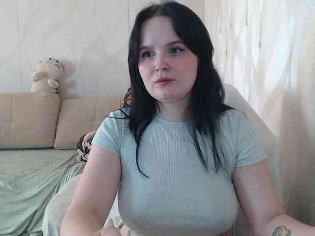 Lizzi-Peach webcam