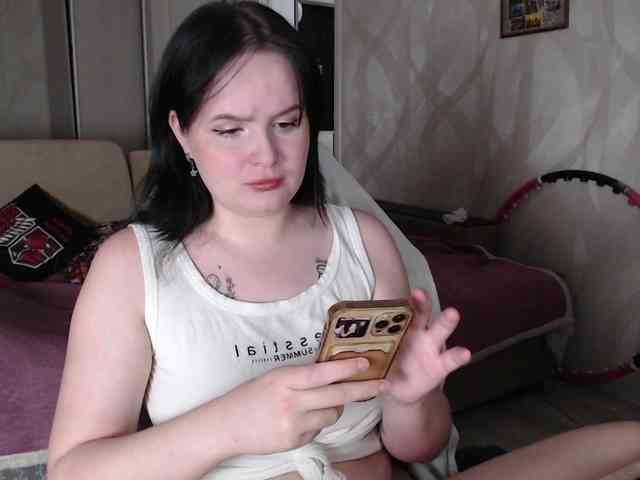 Lizzi-Peach webcam